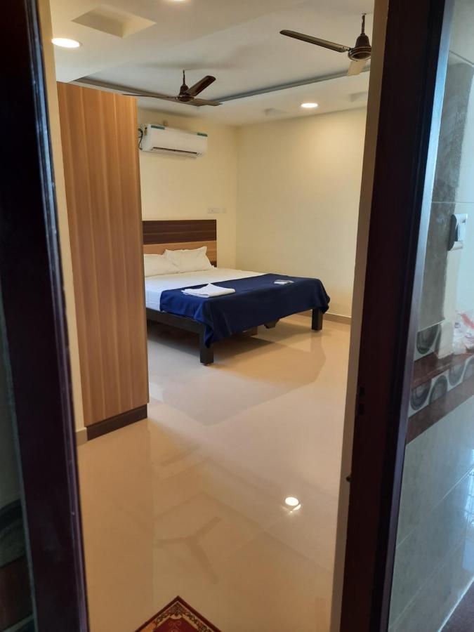 מלון Gūduvāncheri Grk Residency מראה חיצוני תמונה